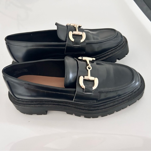 H & M Black Chunky Loafers - Picture 3 of 6